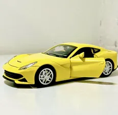 Машина Ferrari желтая, коллекционная модель 1:32