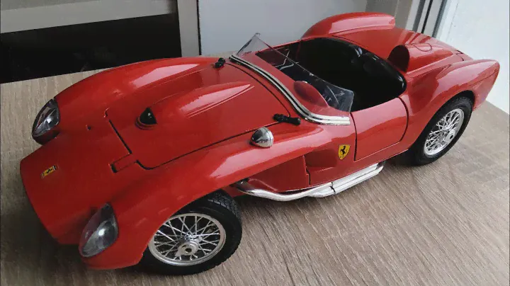 Bburago 1:18 Ferrari Testarossa 1957 Редкая и стандартная модель.