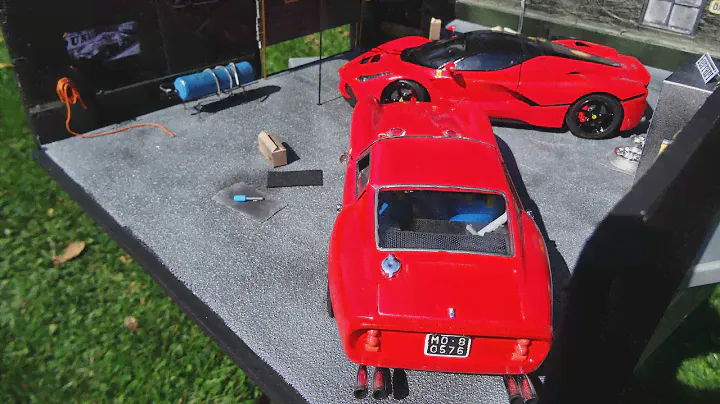 Revell Ferrari 250 GTO + LaFerrari +Garage 1/24