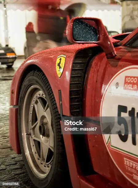 Ferrari F40 — стоковые фотографии и другие картинки Ferrari - Ferrari, Авто-шоу, Автомобиль-0