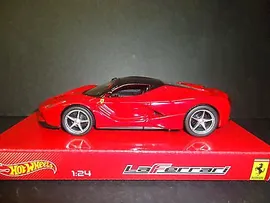 Hot Wheels Ferrari LaFerrari 2013 Red 1/24 RARE