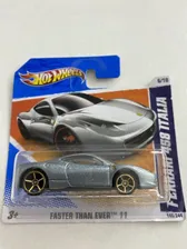 Машинка коллекционная Hot wheels Ferrari 458 Italia светло серый
