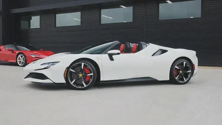 NEW 2022 Ferrari SF90 Spider & 2021 Ferrari SF90 Stradale | [4K]