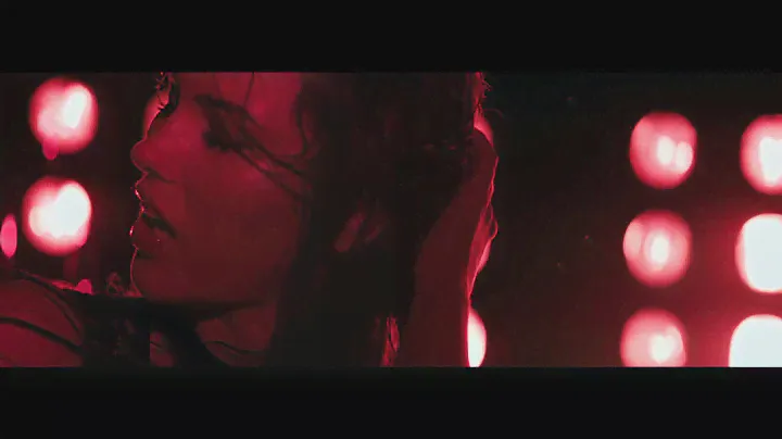 FERRARI MAN IN RED - Director's cut