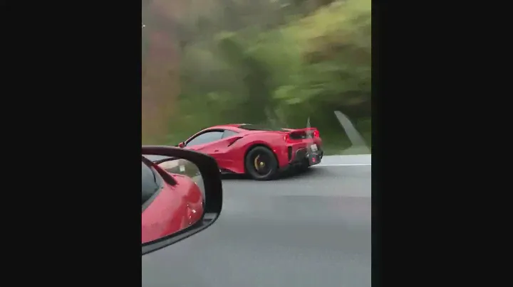 488 PISTA VS AVENTADOR SVJ