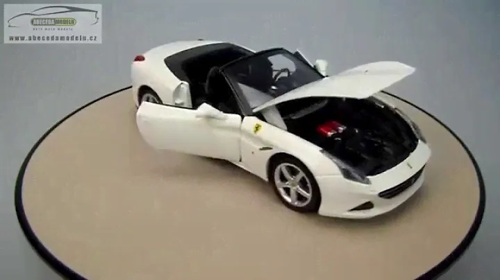 FERRARI CALIFORNIA T ( open top ) Bburago 1/24
