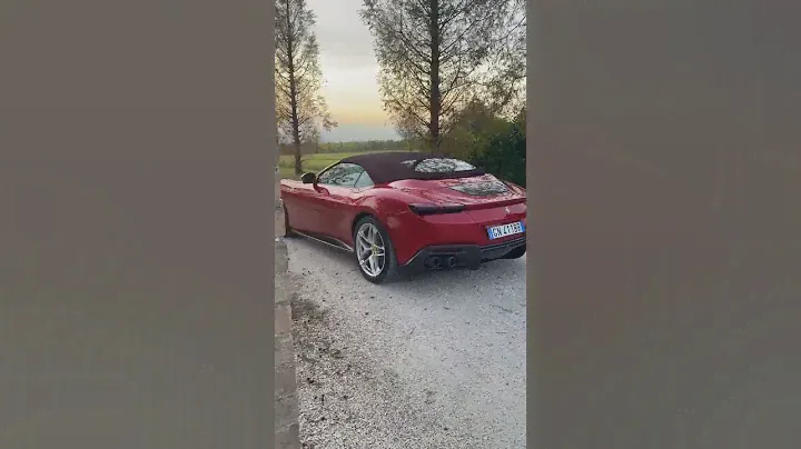 THE BEAUTY OF FERRARI ROMA SPIDER IN ITALY